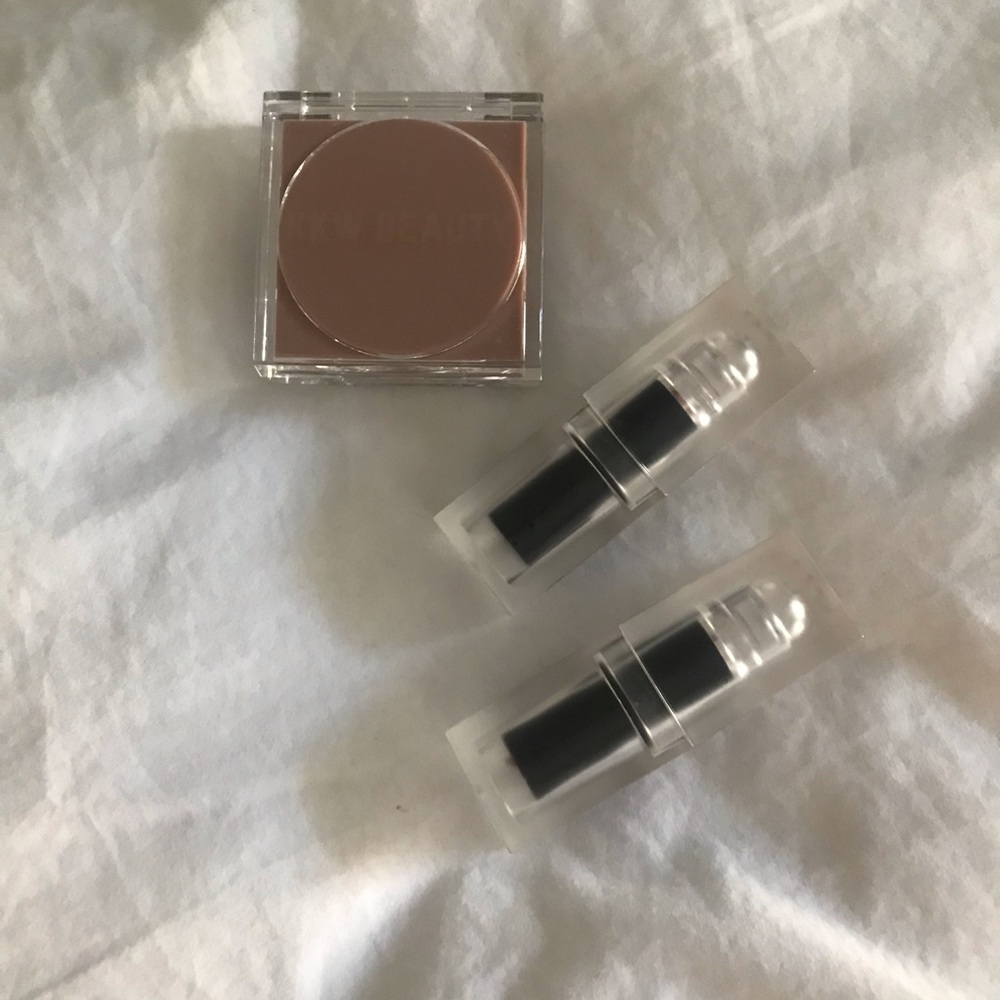 NWOT KKW Beauty Set of 2